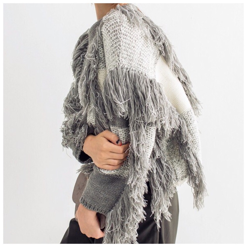 Patchwork Long Fringe Black & Gray Sweater - Picture 5 of 9